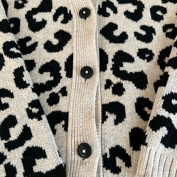 J. Jill Leopard 3 Button Cardigan Sweater EUC - Picture 7 of 12